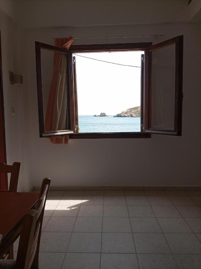 Anatoli Lygaria Apartments On The Beach Лигарья Экстерьер фото
