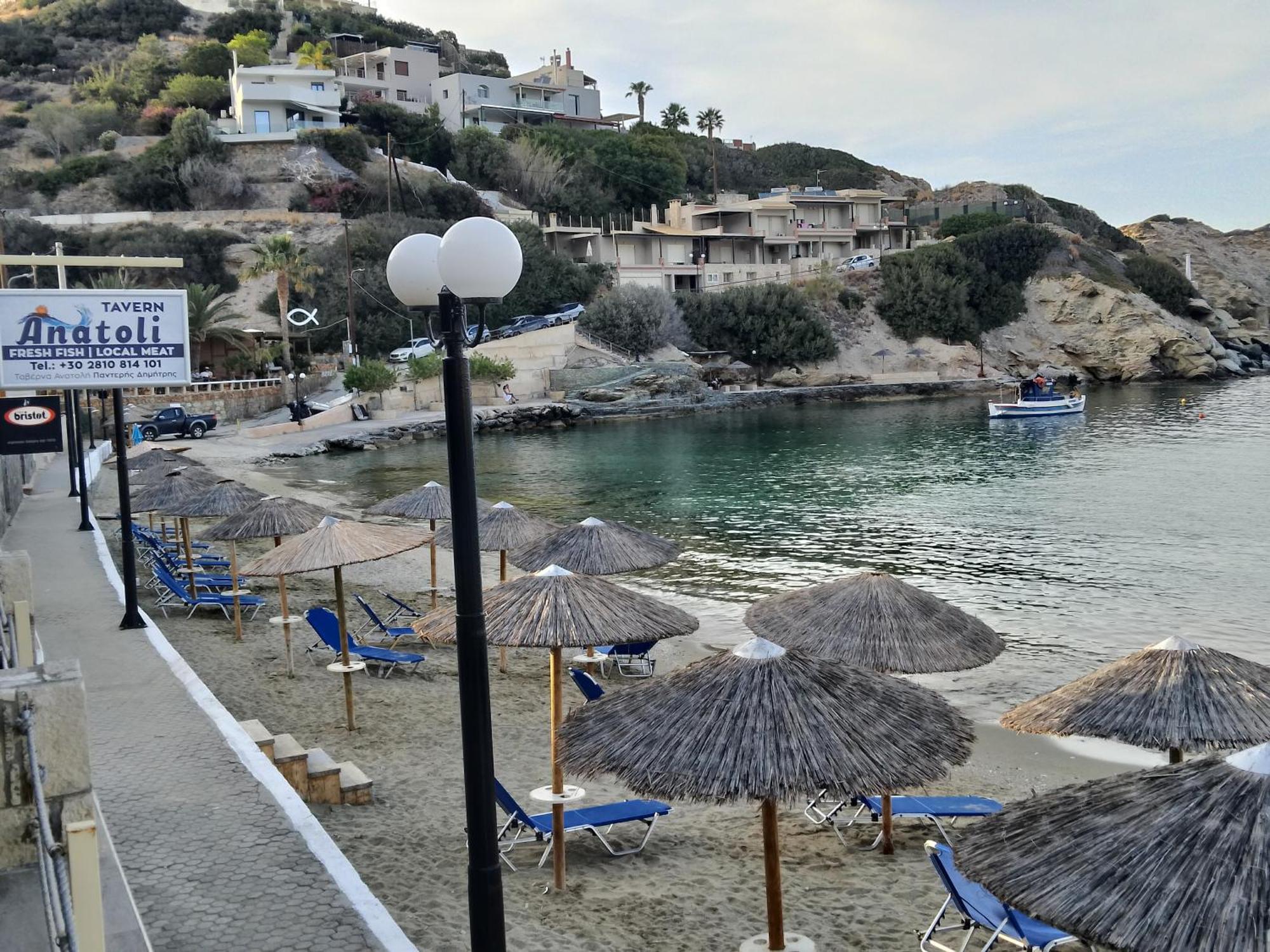 Anatoli Lygaria Apartments On The Beach Лигарья Экстерьер фото